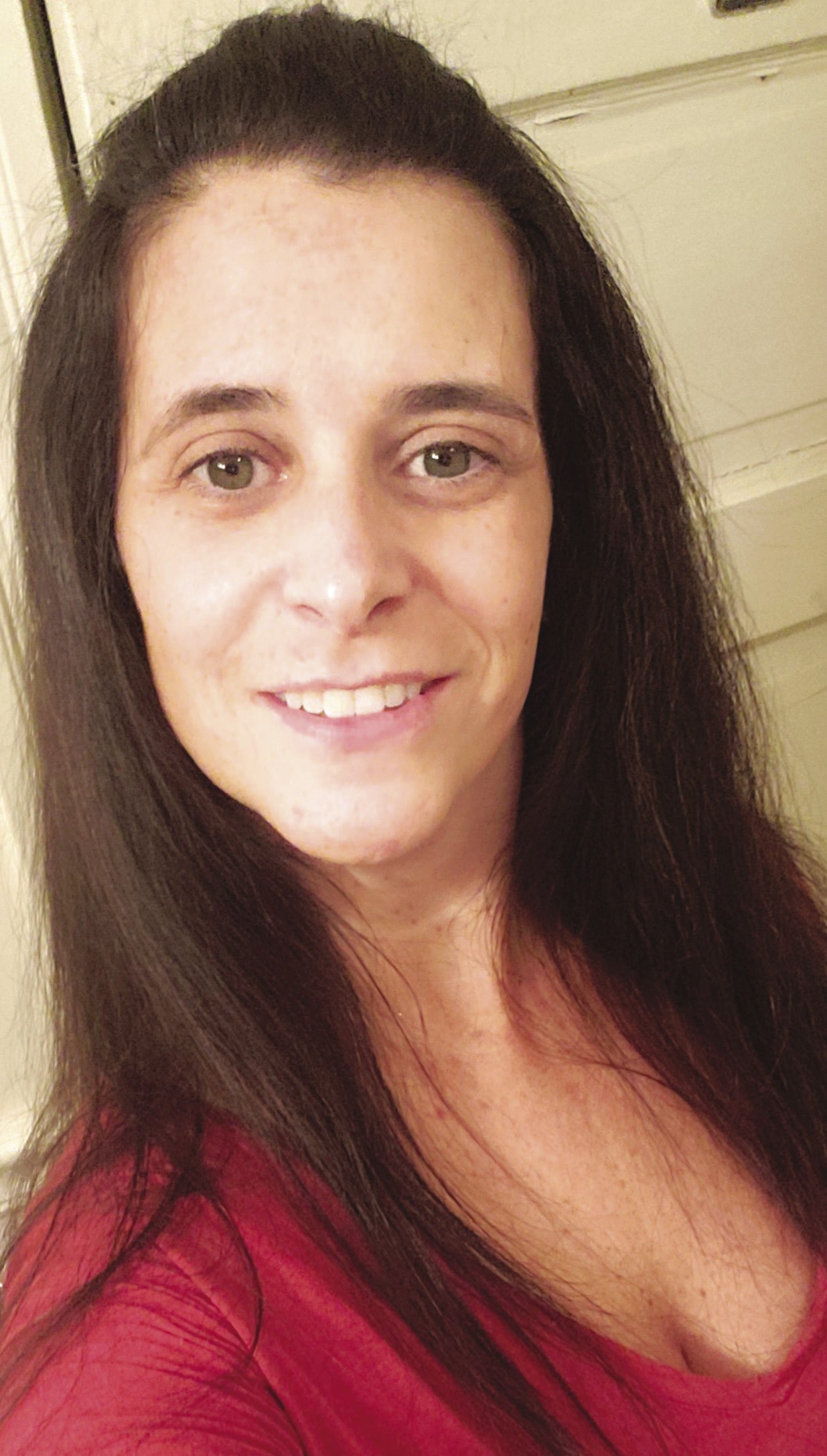 Lisa Deschenes author photo